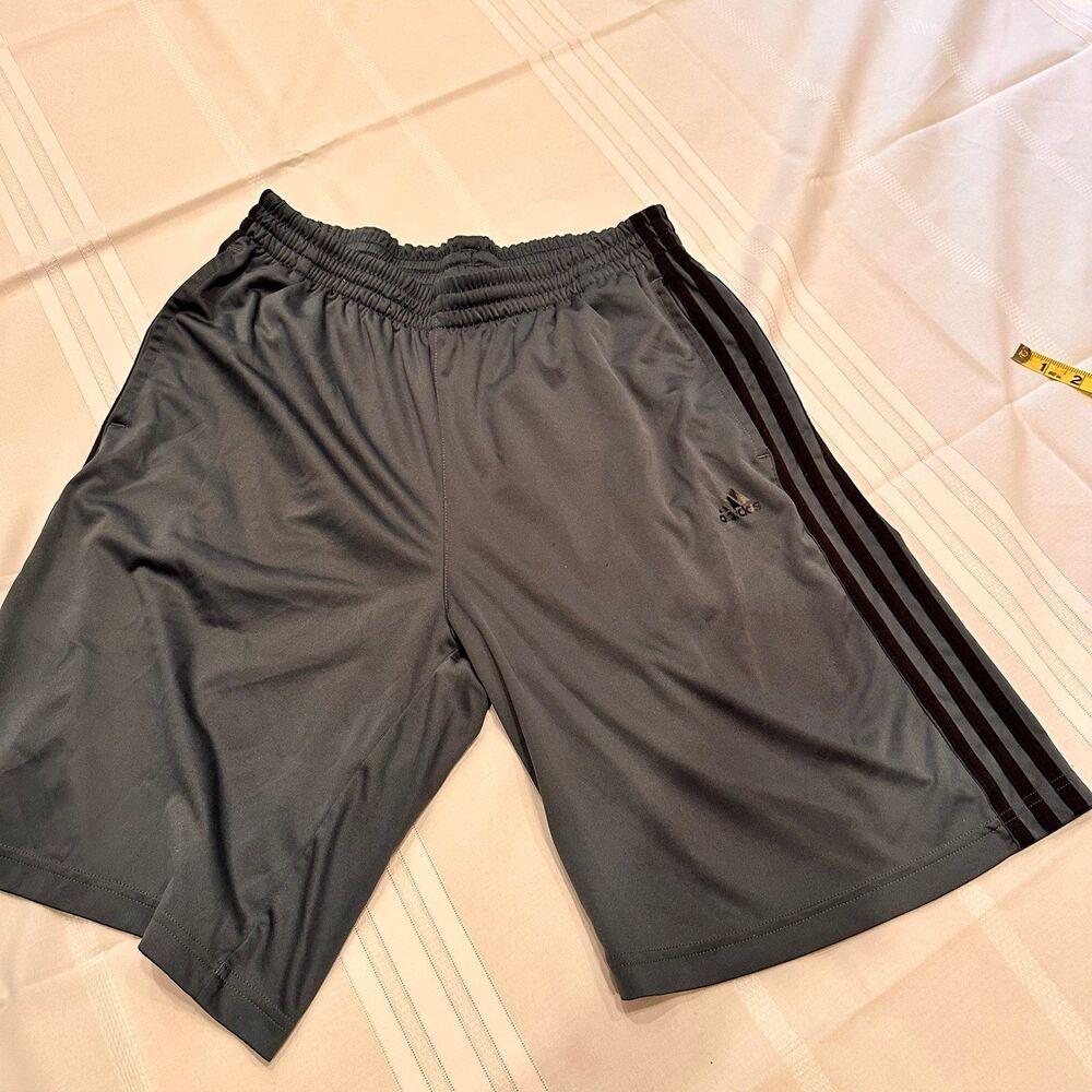 Adidas Shorts Boys M/L